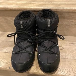 Moon Boot great condition